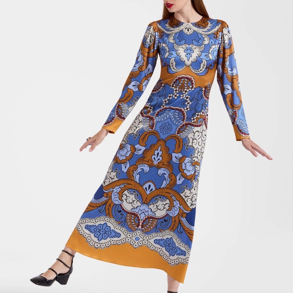 La DoubleJ Clingy Swing Dress
